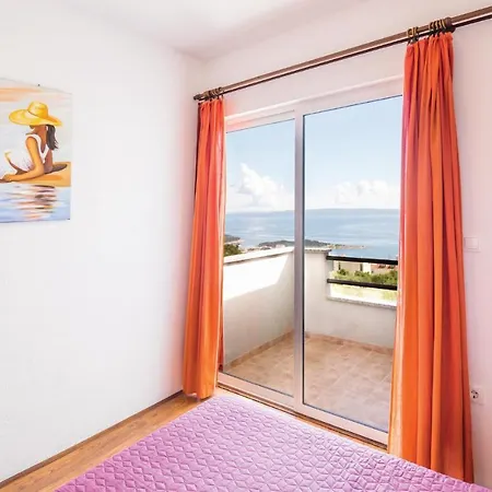 Two-bedroom In Апартаменти *