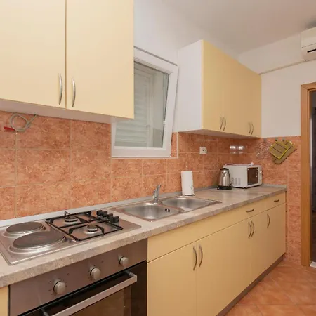 Two-bedroom In * Makarska
