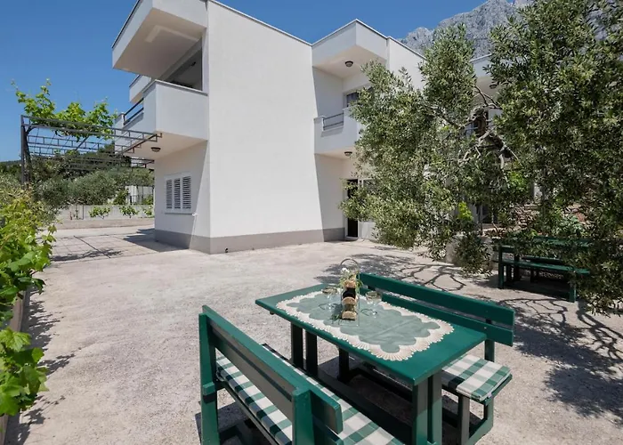 Apartman Two-bedroom In Makarska